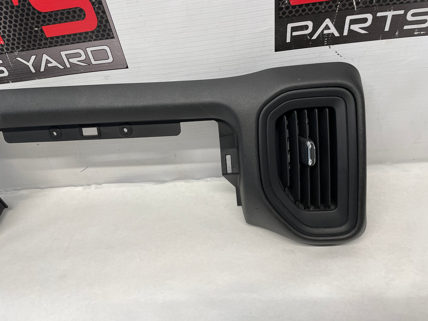 2022 GMC Sierra C2500 Dash Board Bezel Trim Panel OEM - Day's Parts Yard