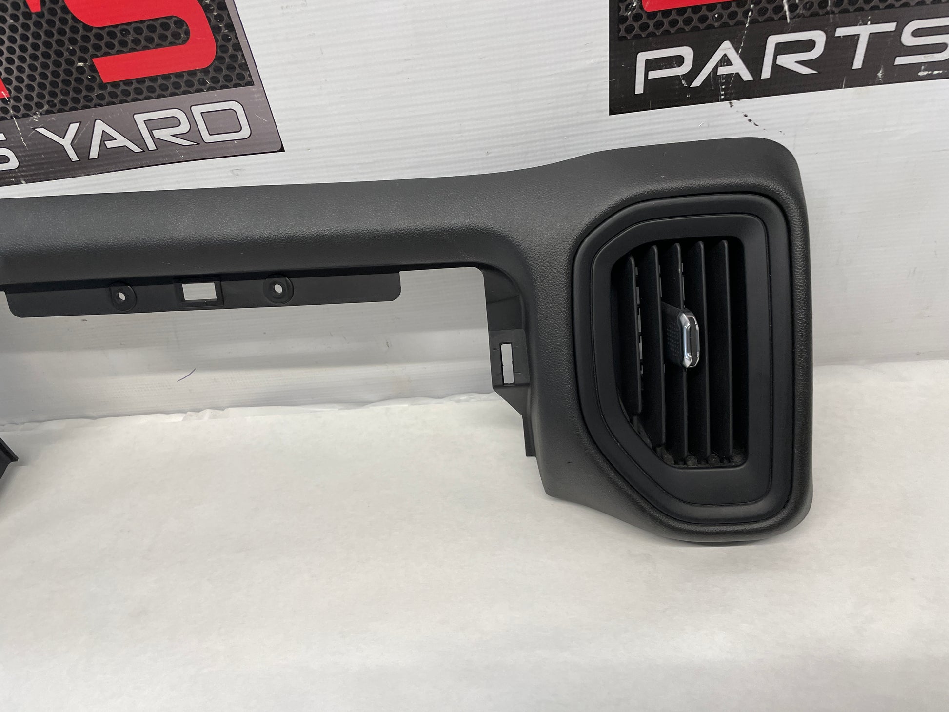 2022 GMC Sierra C2500 Dash Board Bezel Trim Panel OEM - Day's Parts Yard
