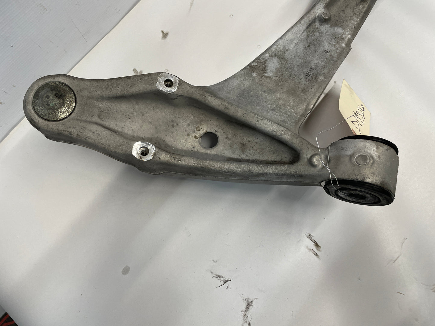 2014 Cadillac CTS-V Coupe LH Driver Front Lower Control Arm OEM - Day's Parts Yard