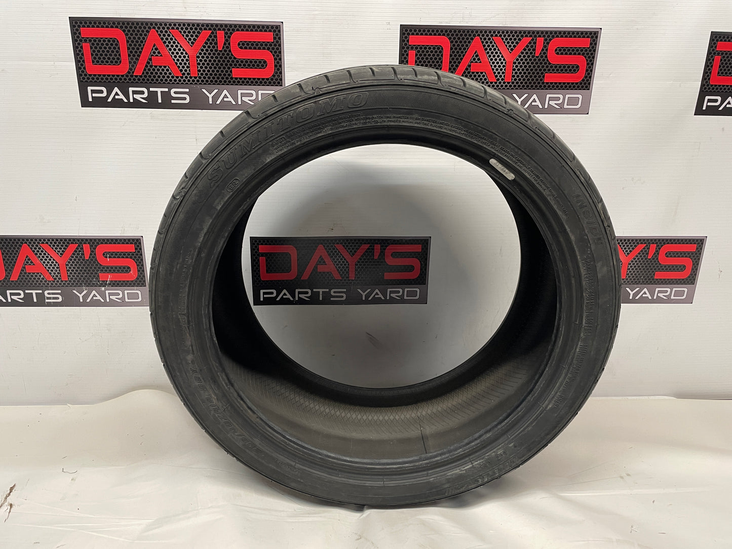 Sumitomo HTR Z III245/40ZR19 Tire - Day's Parts Yard
