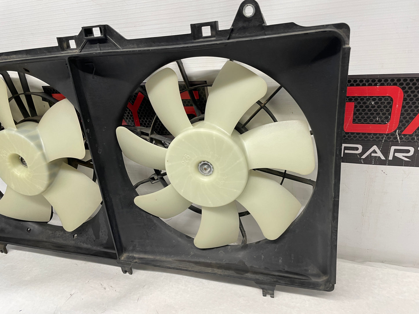 2012 Chevy Camaro ZL1 Radiator Duel Dual Electric Coolant Cooling Fan OEM - Day's Parts Yard