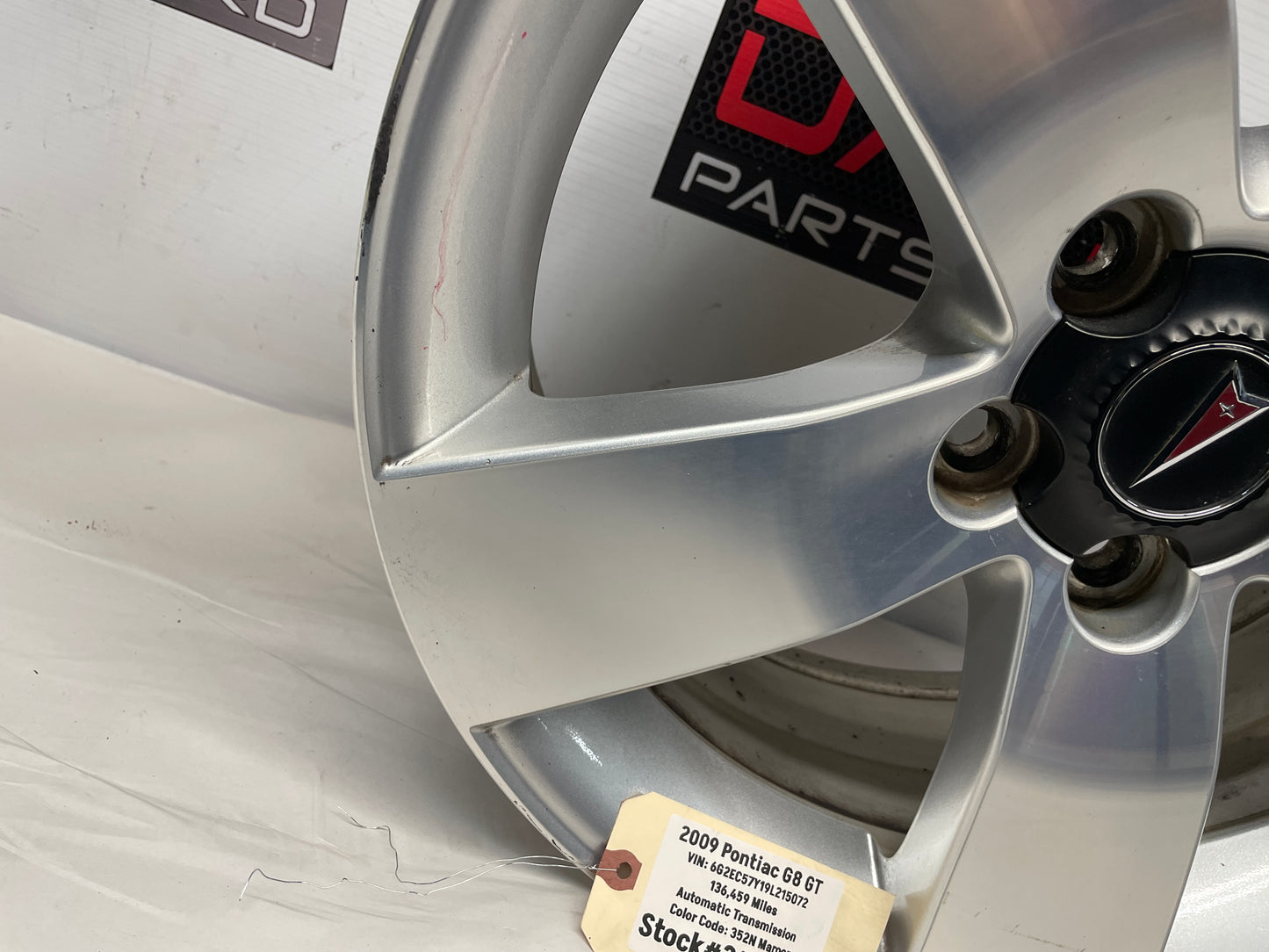 2009 Pontiac G8 GT Factory OEM Wheel 19X8 OEM - Day's Parts Yard