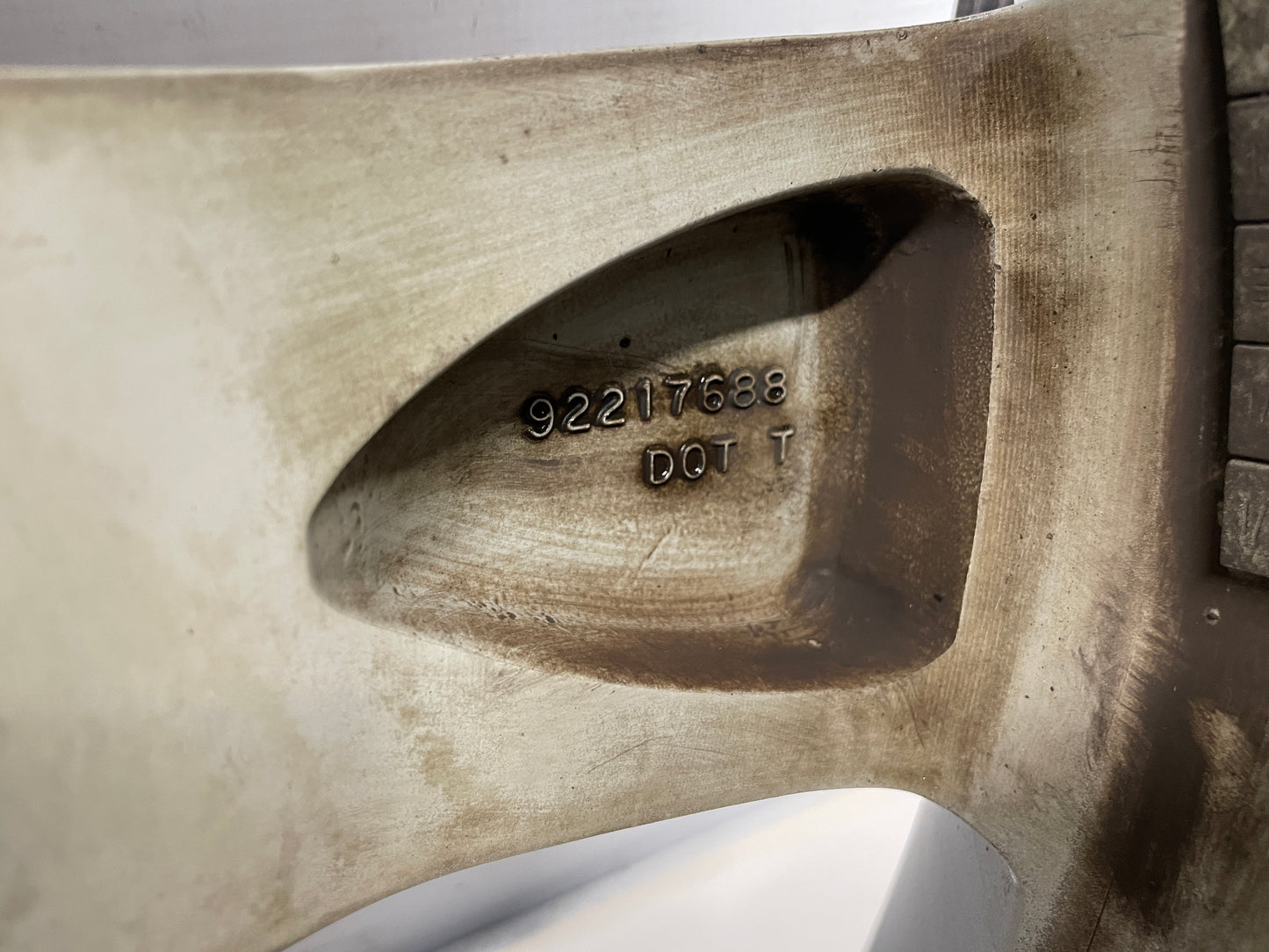 2009 Pontiac G8 GT Factory OEM Wheel 19X8 OEM - Day's Parts Yard