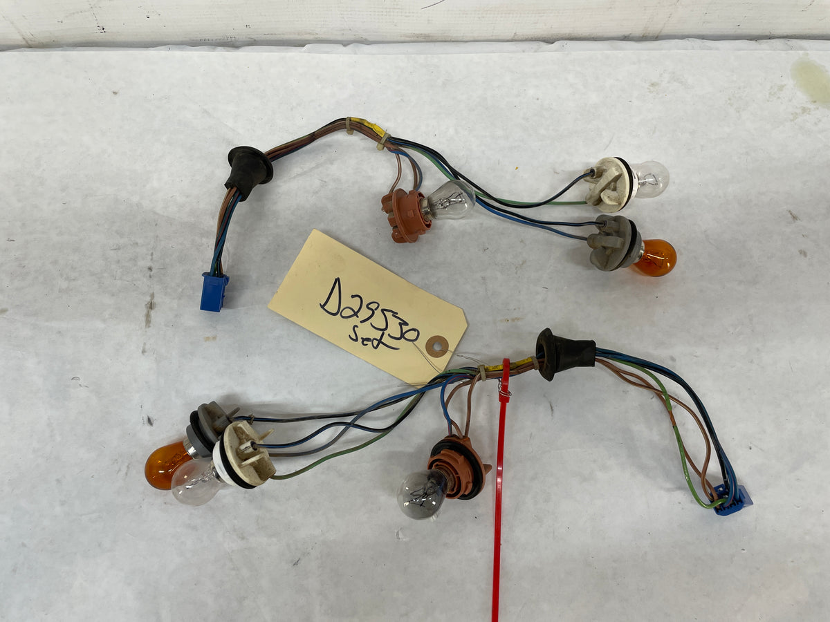 2005 Pontiac GTO RH & LH Taillight Tail Light Wire Wiring Harness Sockets OEM - Day's Parts Yard