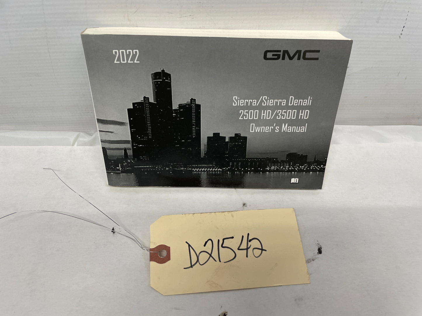 2022 GMC Sierra C2500 Owners Manual Book Booklet OEM - Day's Parts Yard