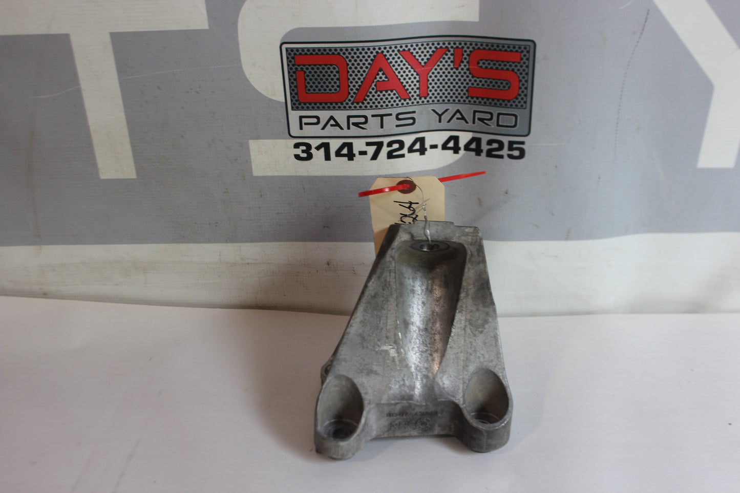 2013 Chevy Camaro ZL1 RH Passenger Engine Motor Mount Stand OEM - Day's Parts Yard