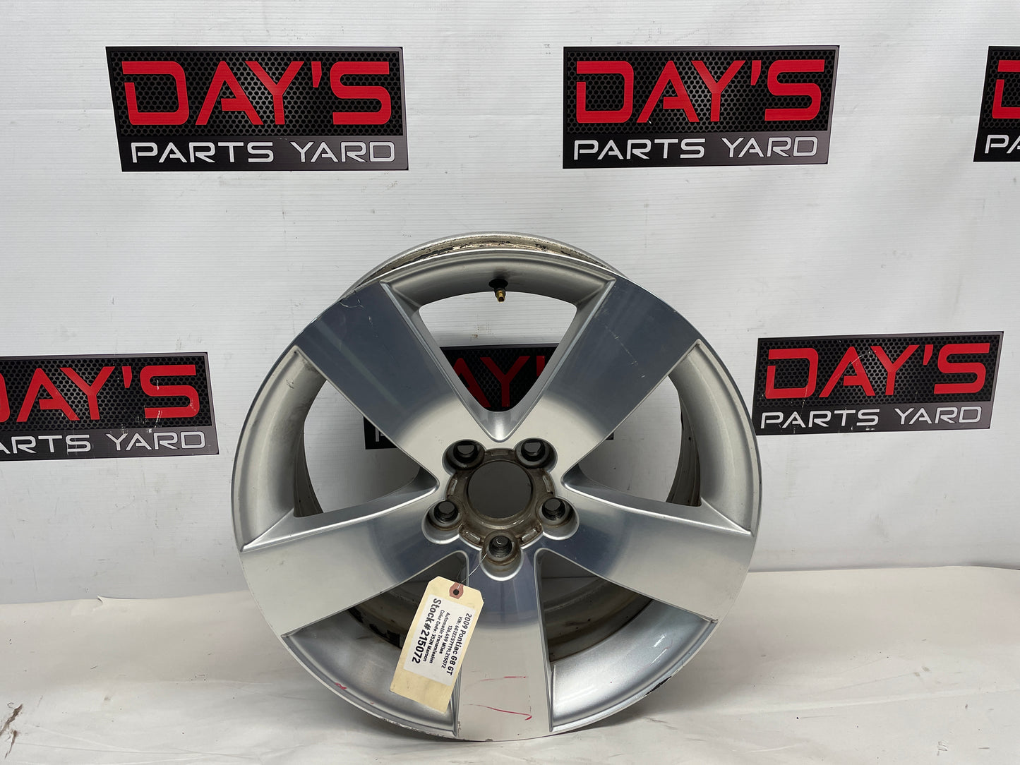 2009 Pontiac G8 GT Factory OEM Wheel 19X8 OEM - Day's Parts Yard