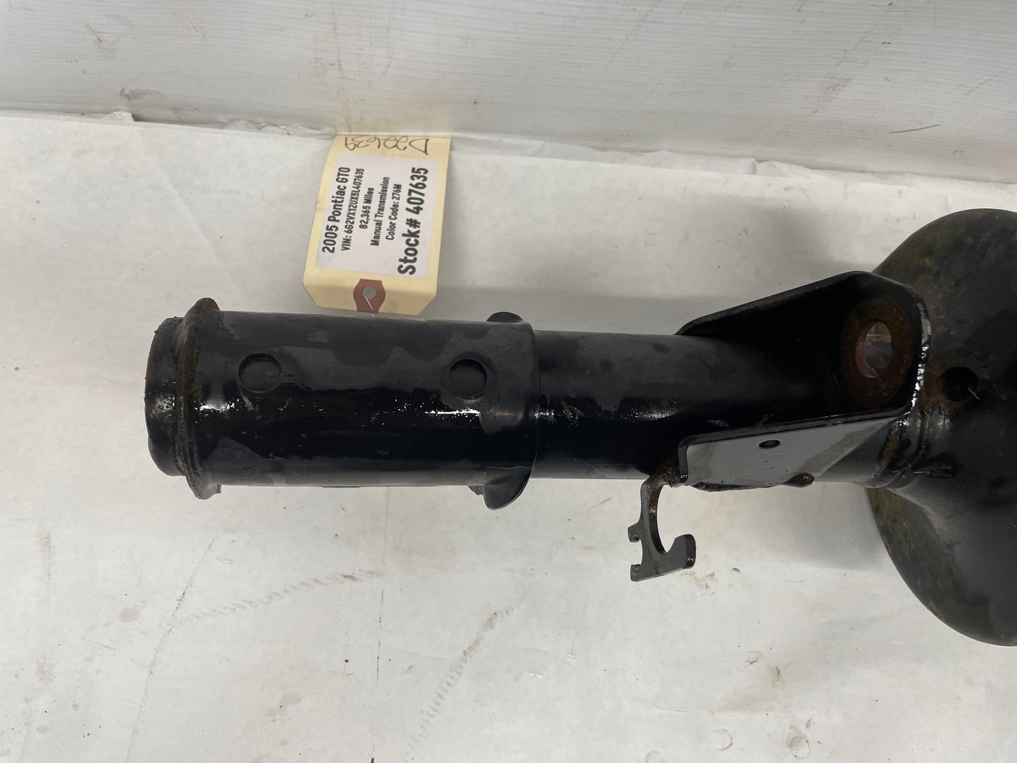 2005 Pontiac GTO LH Driver Front Strut Assembly OEM - Day's Parts Yard