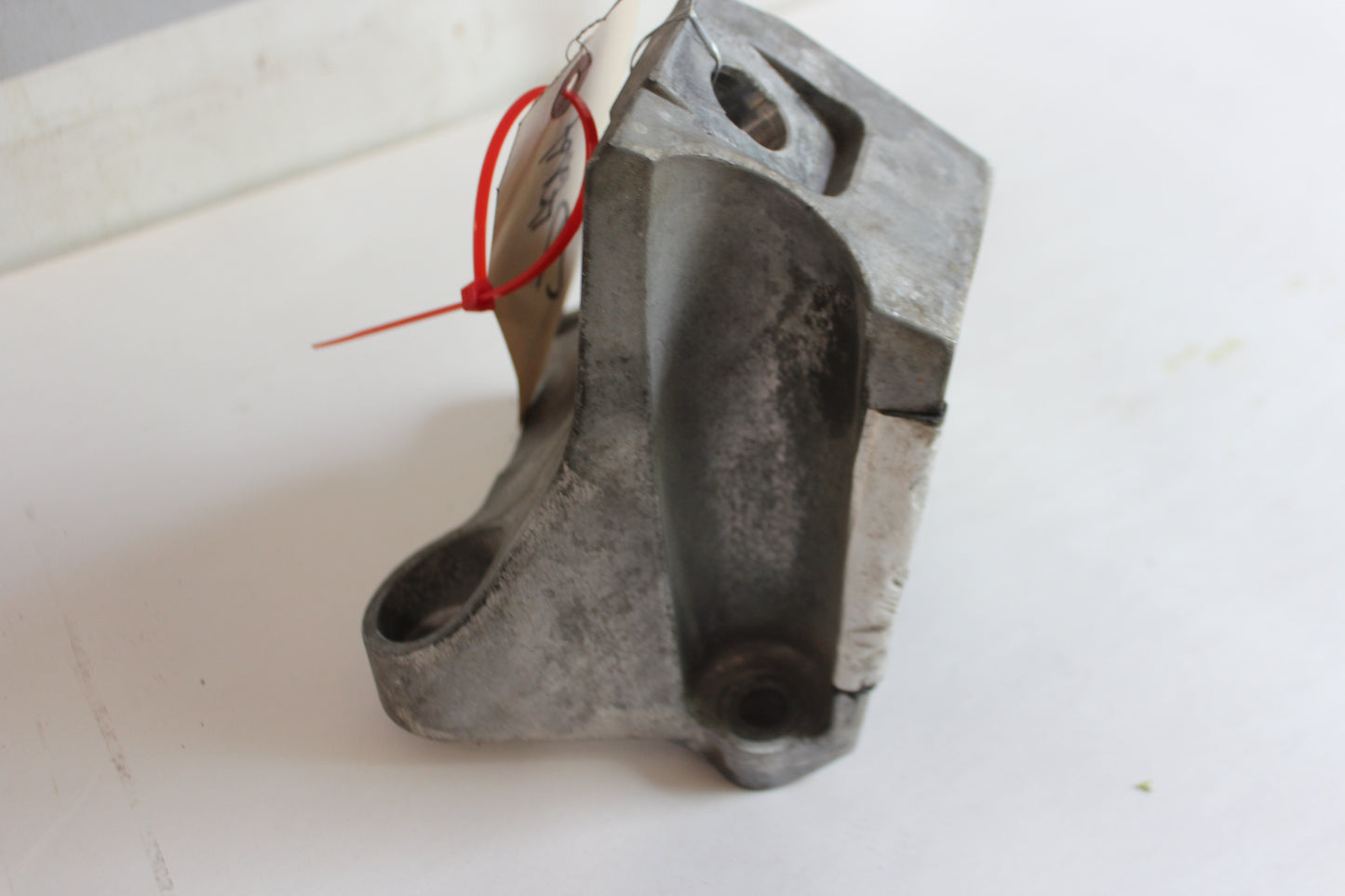 2013 Chevy Camaro ZL1 RH Passenger Engine Motor Mount Stand OEM - Day's Parts Yard