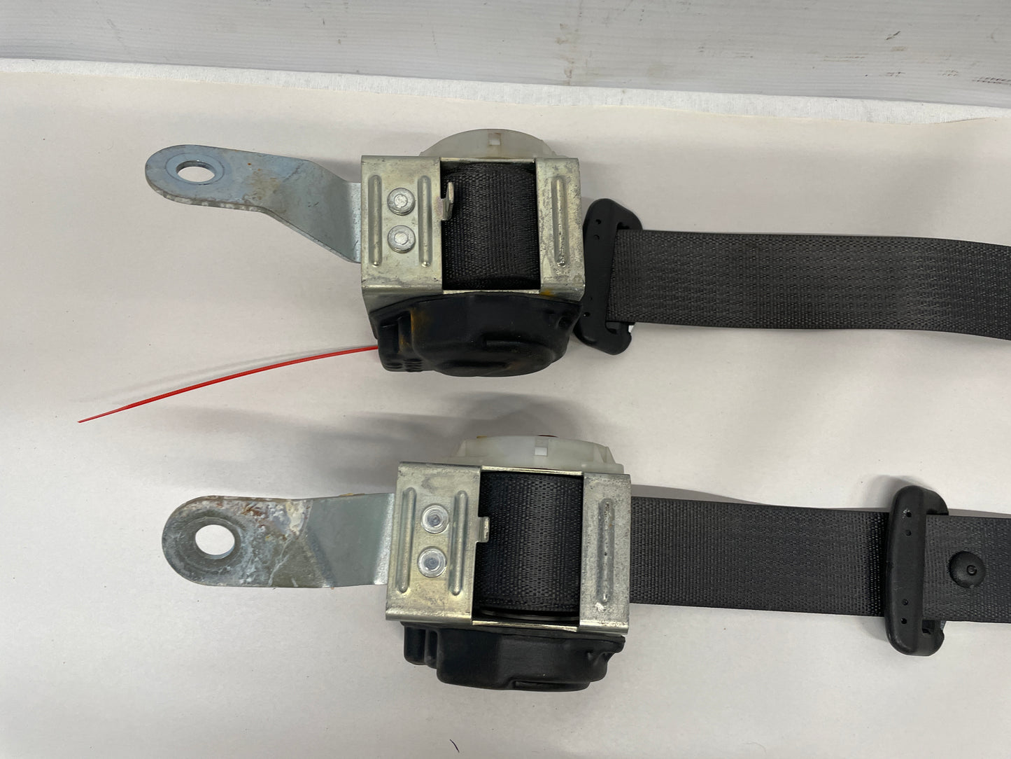 2014 Cadillac CTS-V Coupe Rear Seat Belt Retractor Set OEM - Day's Parts Yard