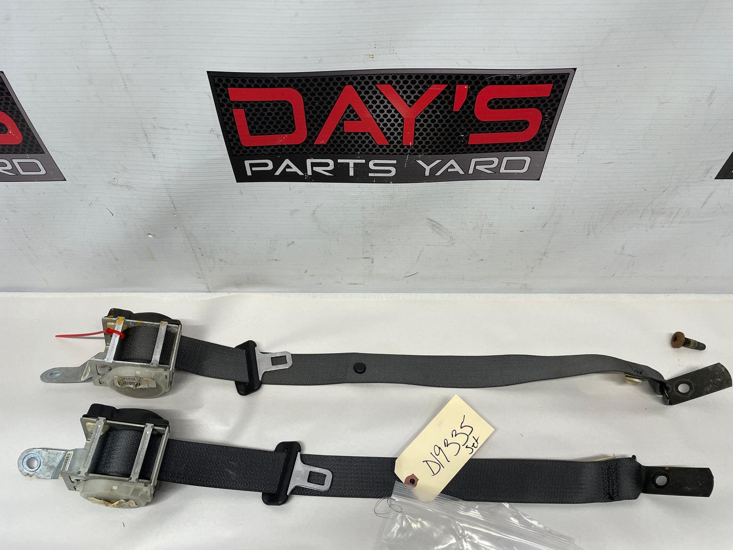 2014 Cadillac CTS-V Coupe Rear Seat Belt Retractor Set OEM - Day's Parts Yard