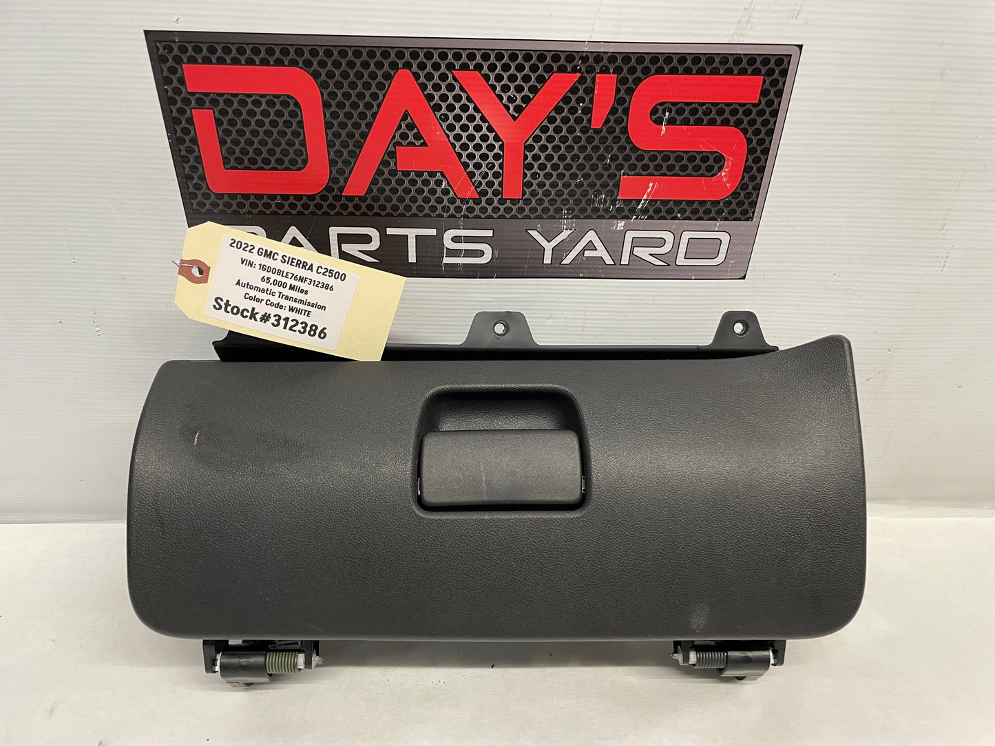 2022 GMC Sierra C2500 Upper Glove Box Dash Compartment OEM - Day's Parts Yard