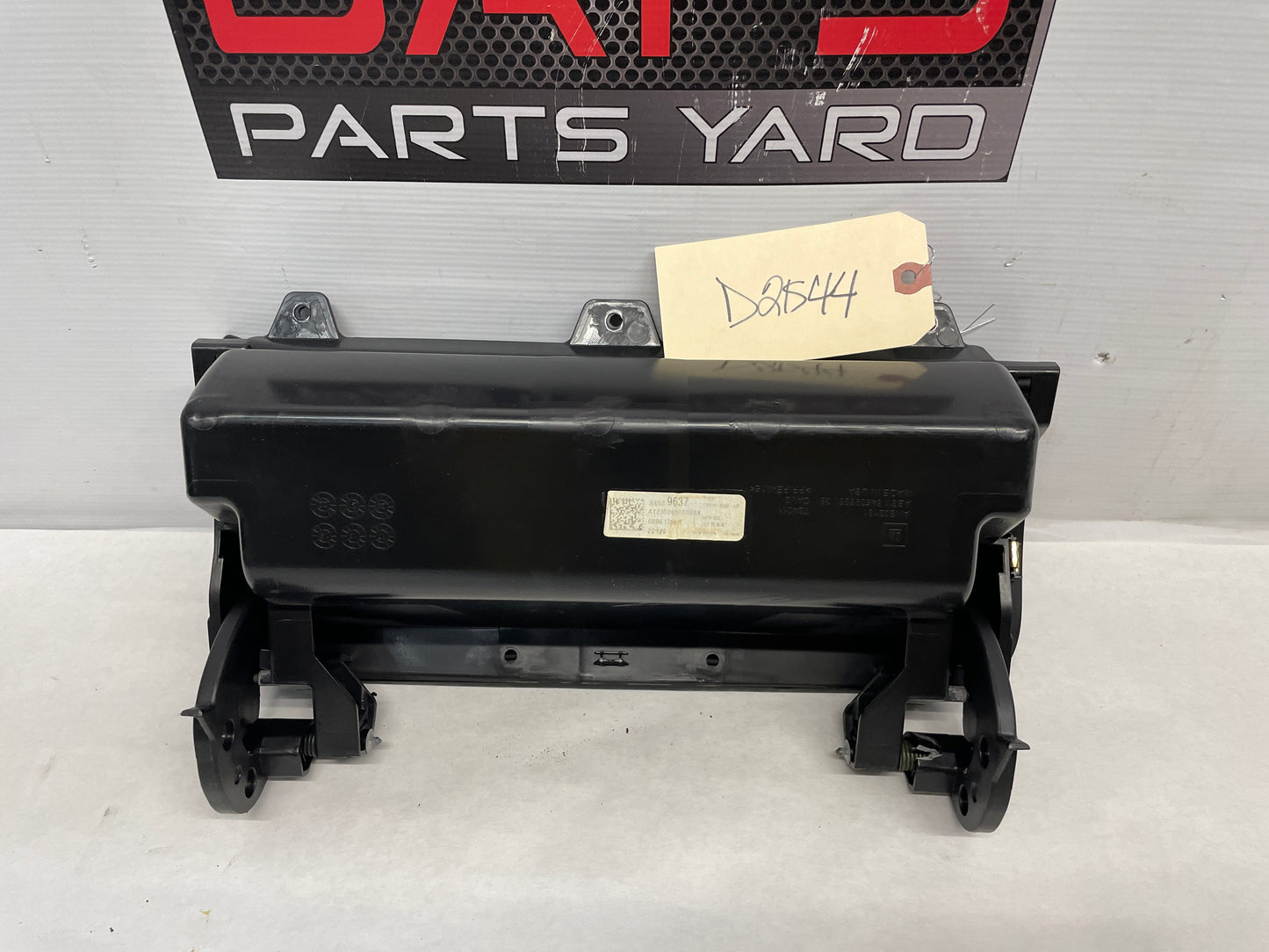 2022 GMC Sierra C2500 Upper Glove Box Dash Compartment OEM - Day's Parts Yard