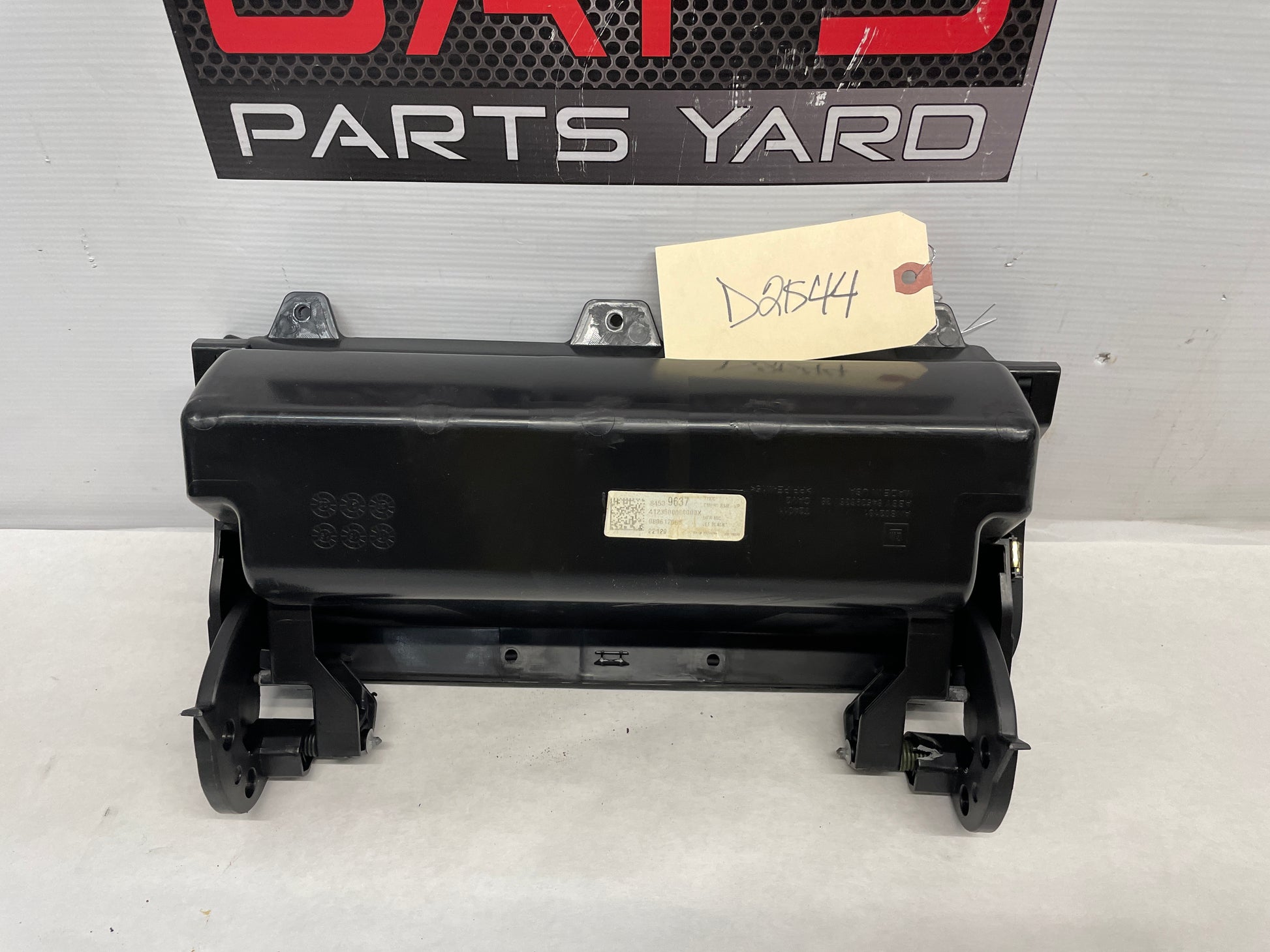 2022 GMC Sierra C2500 Upper Glove Box Dash Compartment OEM - Day's Parts Yard