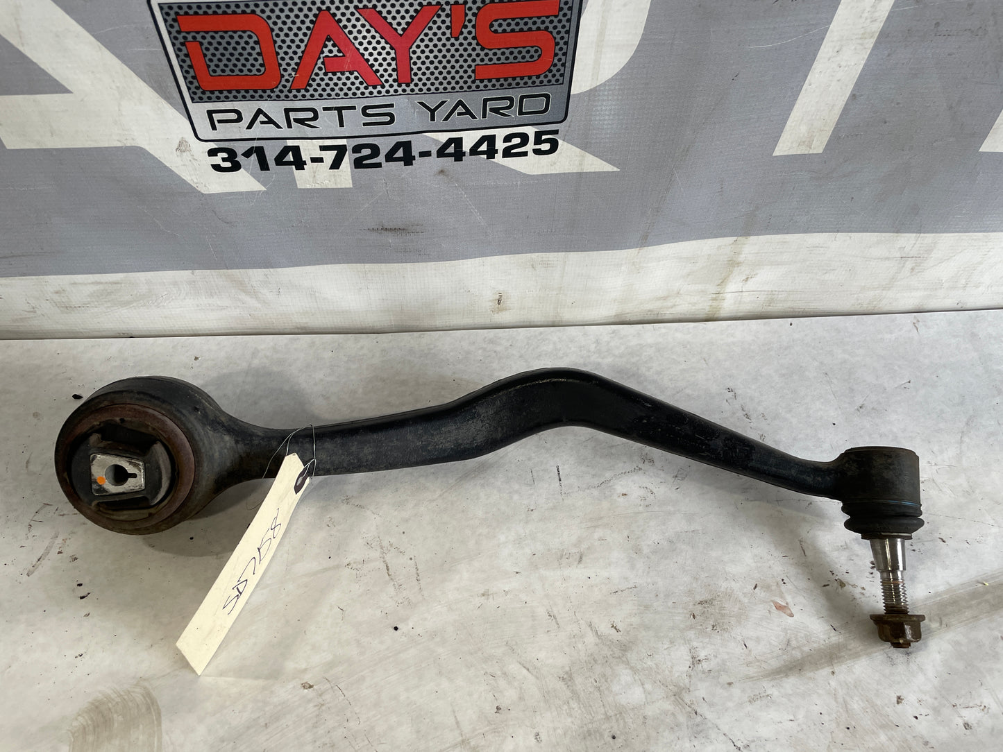2008 Pontiac G8 GT Front LH Driver Lower Control Arm OEM - Day's Parts Yard