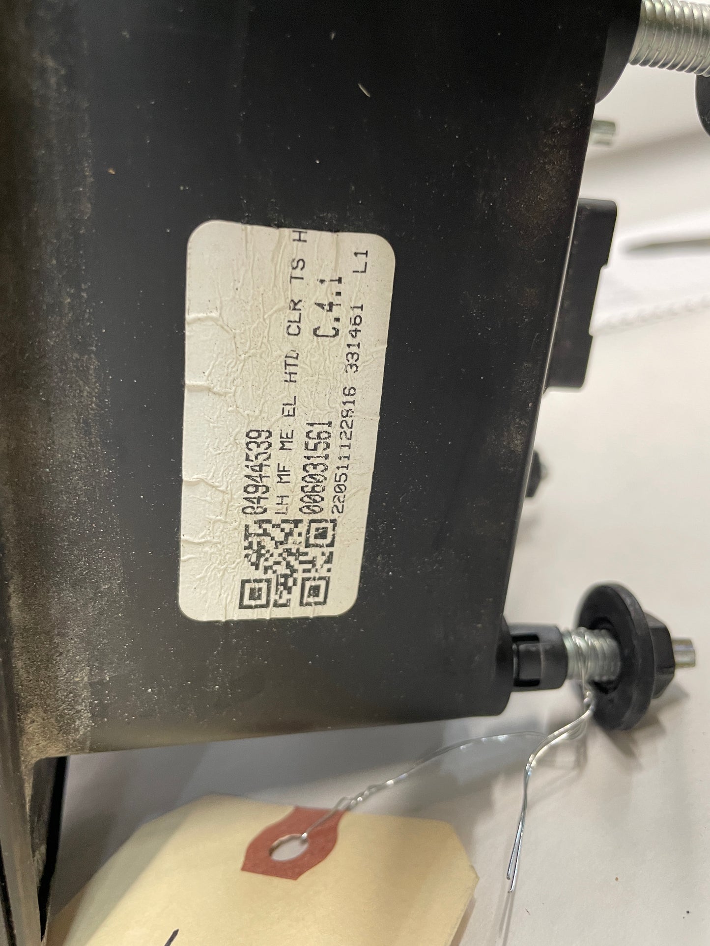 2022 GMC Sierra C2500 LH Driver Exterior Door Tow Mirror OEM - Day's Parts Yard