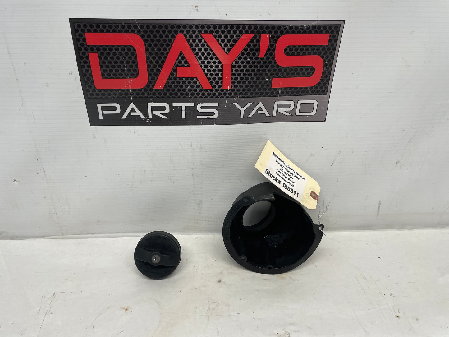2000 Pontiac Firebird Formula LH & RH Rear Coil Over Springs w/ Isolator Set OEM - Day's Parts Yard