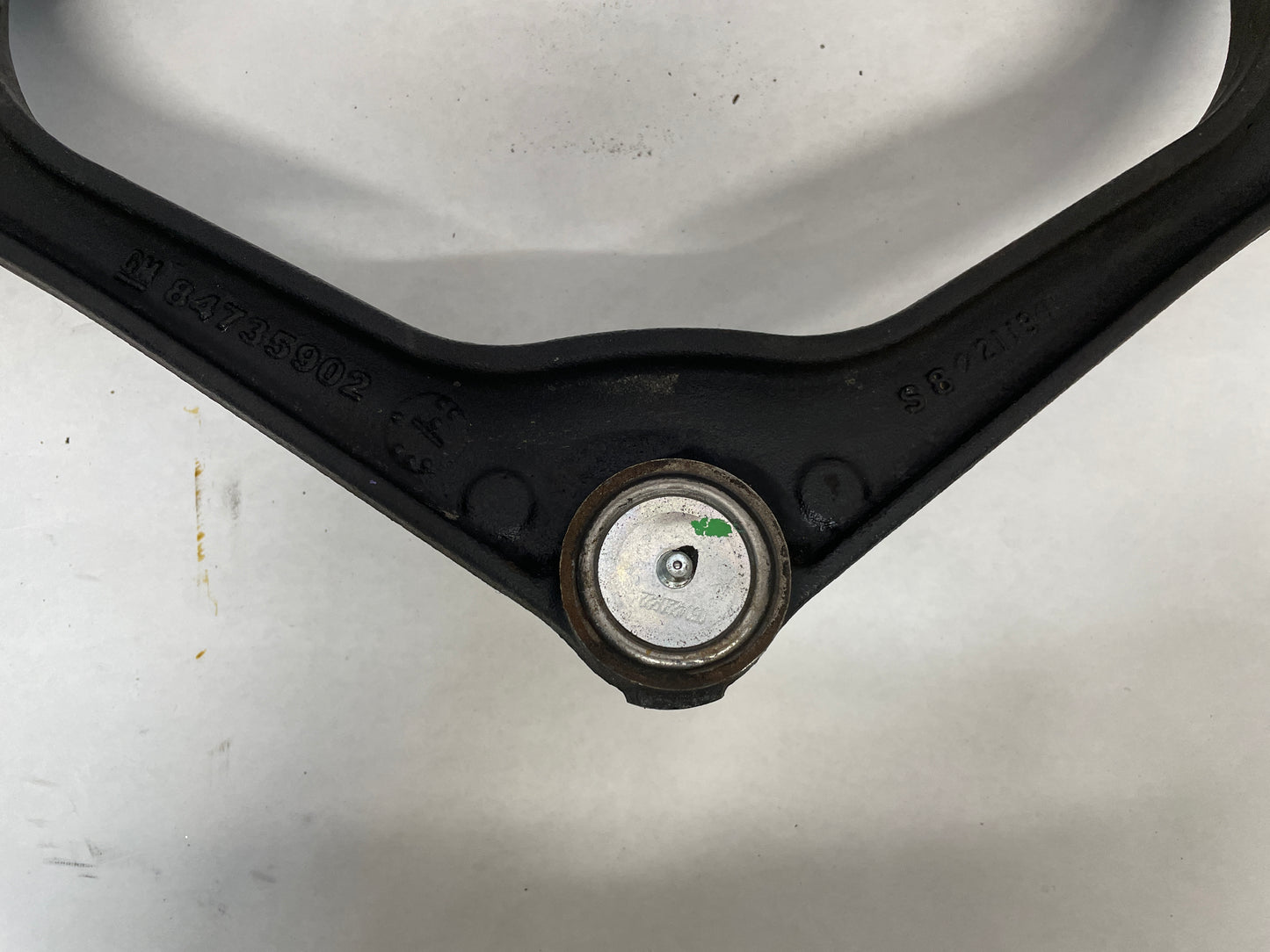 2022 GMC Sierra C2500 LH Driver Front Upper Control Arm OEM - Day's Parts Yard