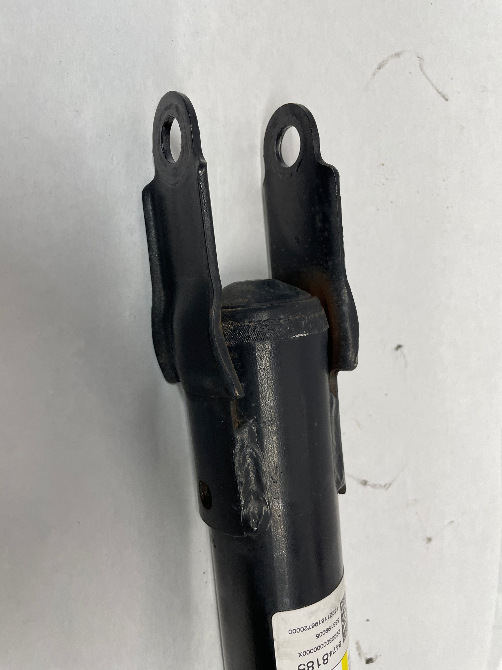 2022 GMC Sierra C2500 Front LH Driver Shock Strut Absorber OEM - Day's Parts Yard
