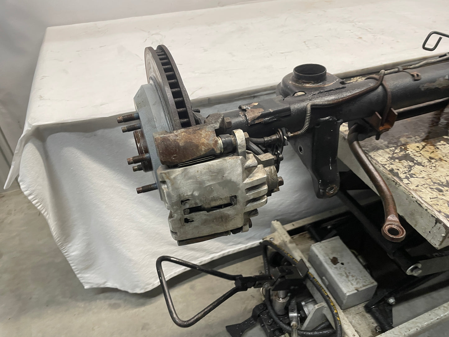 2000 Pontiac Firebird Formula 3.42 LSD 4 Channel Rear End Axle Differential OEM - Day's Parts Yard