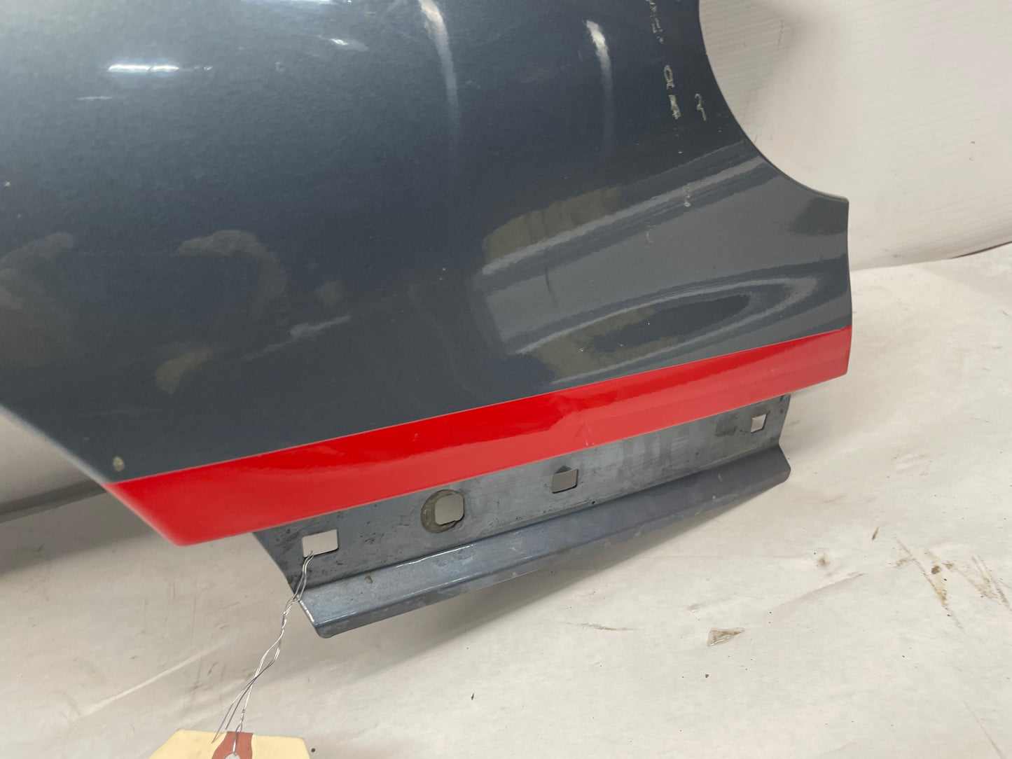 2005 Pontiac GTO RH Passenger Front Fender OEM LOCAL PICK UP - Day's Parts Yard