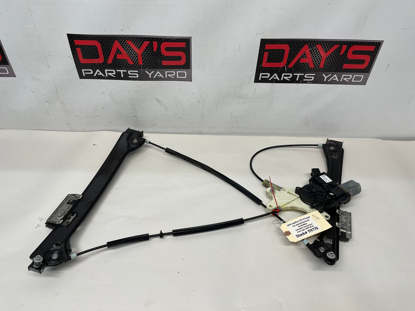 2014 Cadillac CTS-V Coupe RH Passenger Window Regulator w/ Motor OEM - Day's Parts Yard