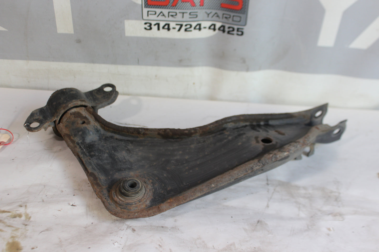 2008 Pontiac G8 GT Rear RH Passenger Upper Control Arm OEM - Day's Parts Yard