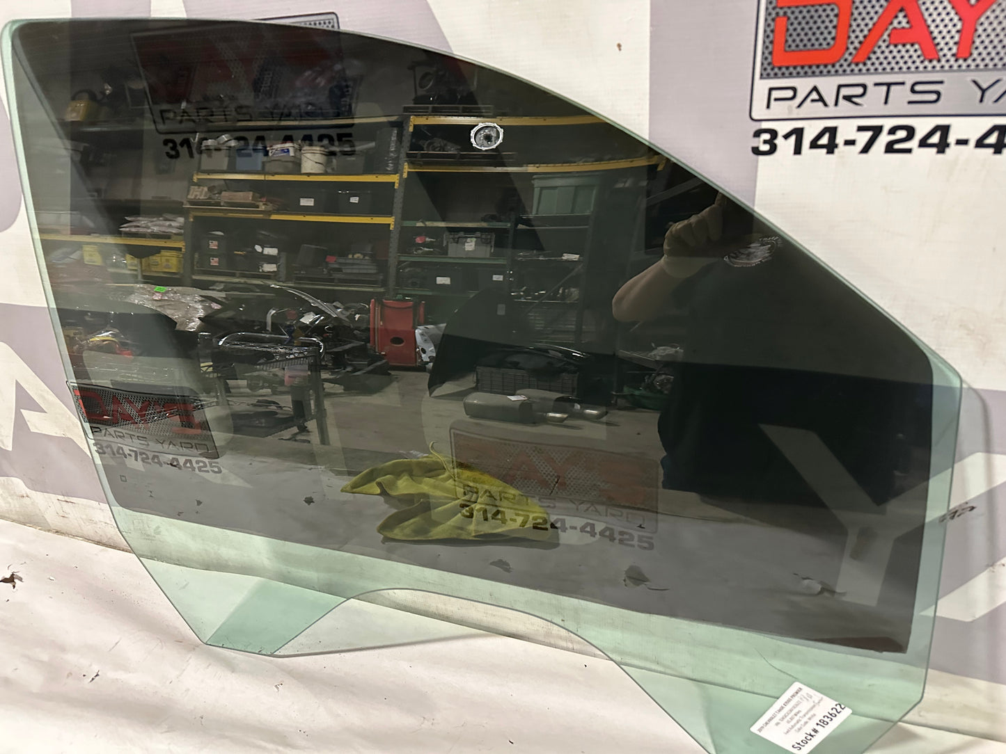 2019 Chevy Tahoe K1500 Premier Front RH Passenger Door Window Glass OEM - Day's Parts Yard