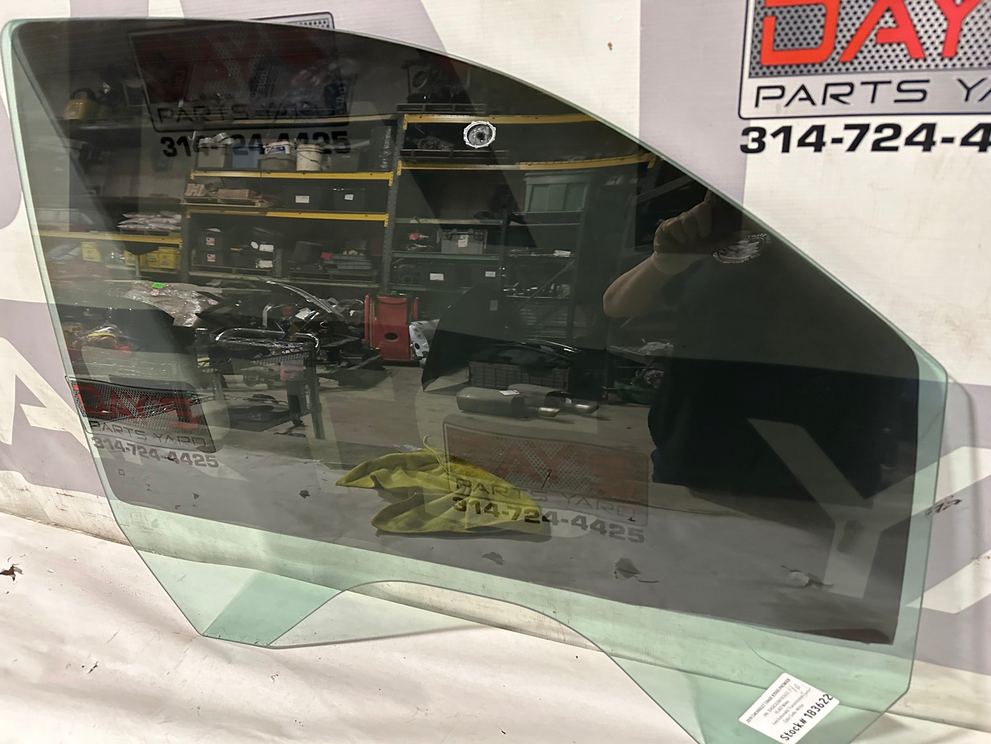 2019 Chevy Tahoe K1500 Premier Front RH Passenger Door Window Glass OEM - Day's Parts Yard