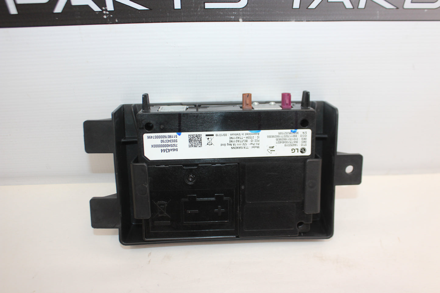 2019 Chevy Camaro SS 1LE OnStar Communication Control Module OEM - Day's Parts Yard