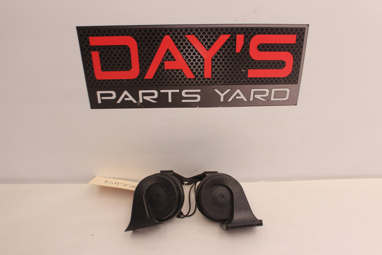 2019 Chevy Camaro SS 1LE Horns OEM - Day's Parts Yard