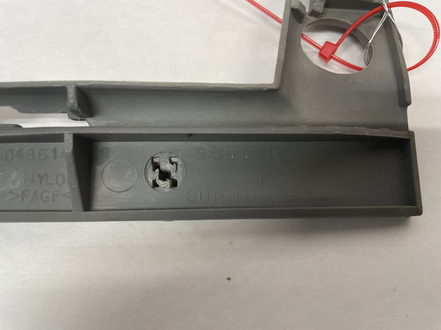 2005 Pontiac GTO RH Passenger Front Bumper Fascia Fender Guide Brackets OEM - Day's Parts Yard