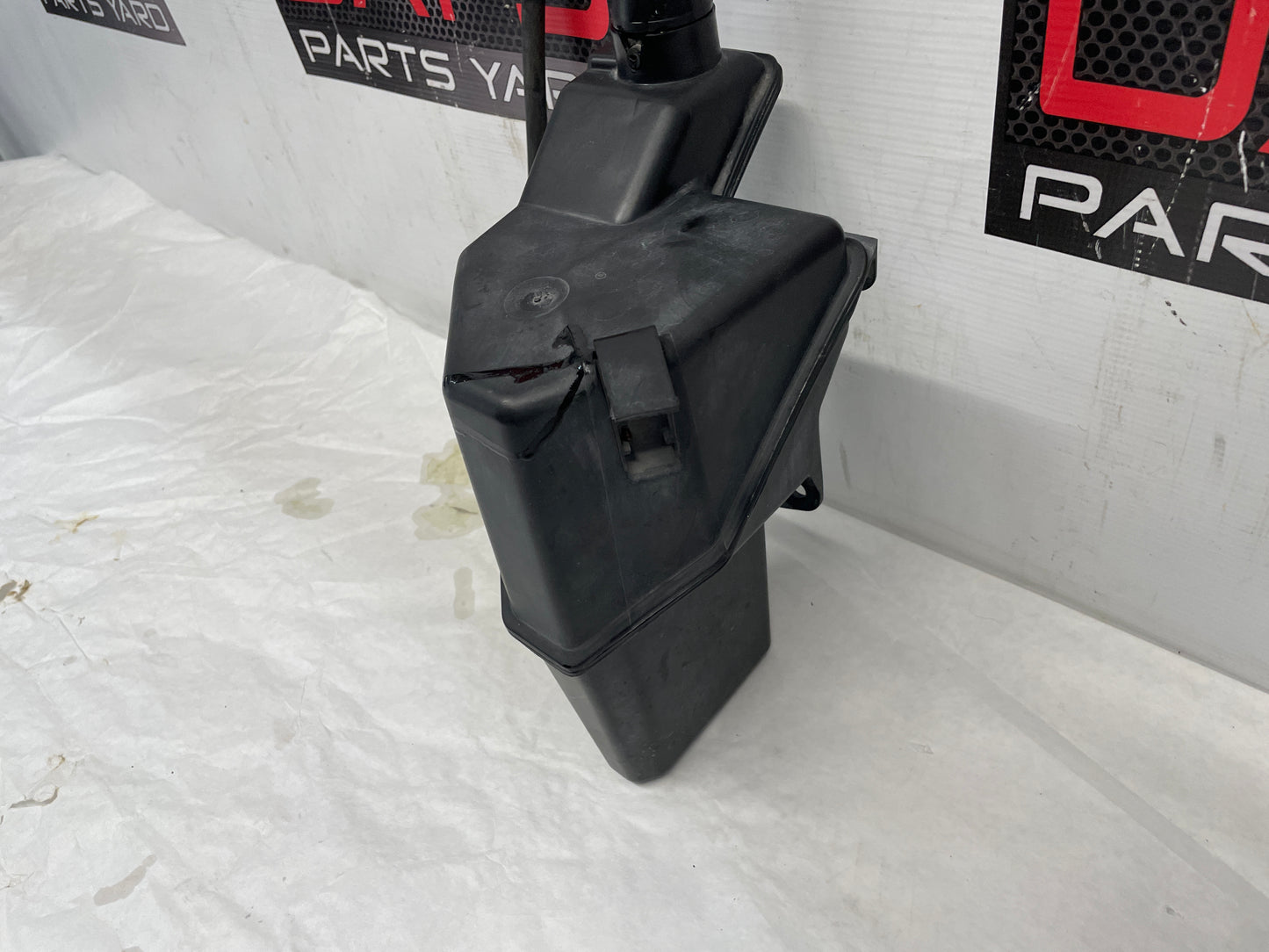 2010 Chevy Camaro SS Coolant Recovery Reservoir Overflow Bottle Tank OEM - Day's Parts Yard