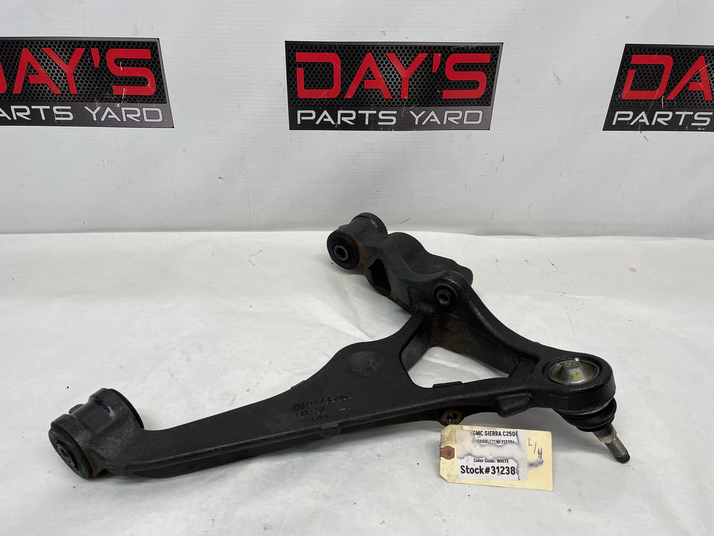 2022 GMC Sierra C2500 LH Driver Front Lower Control Arm OEM - Day's Parts Yard