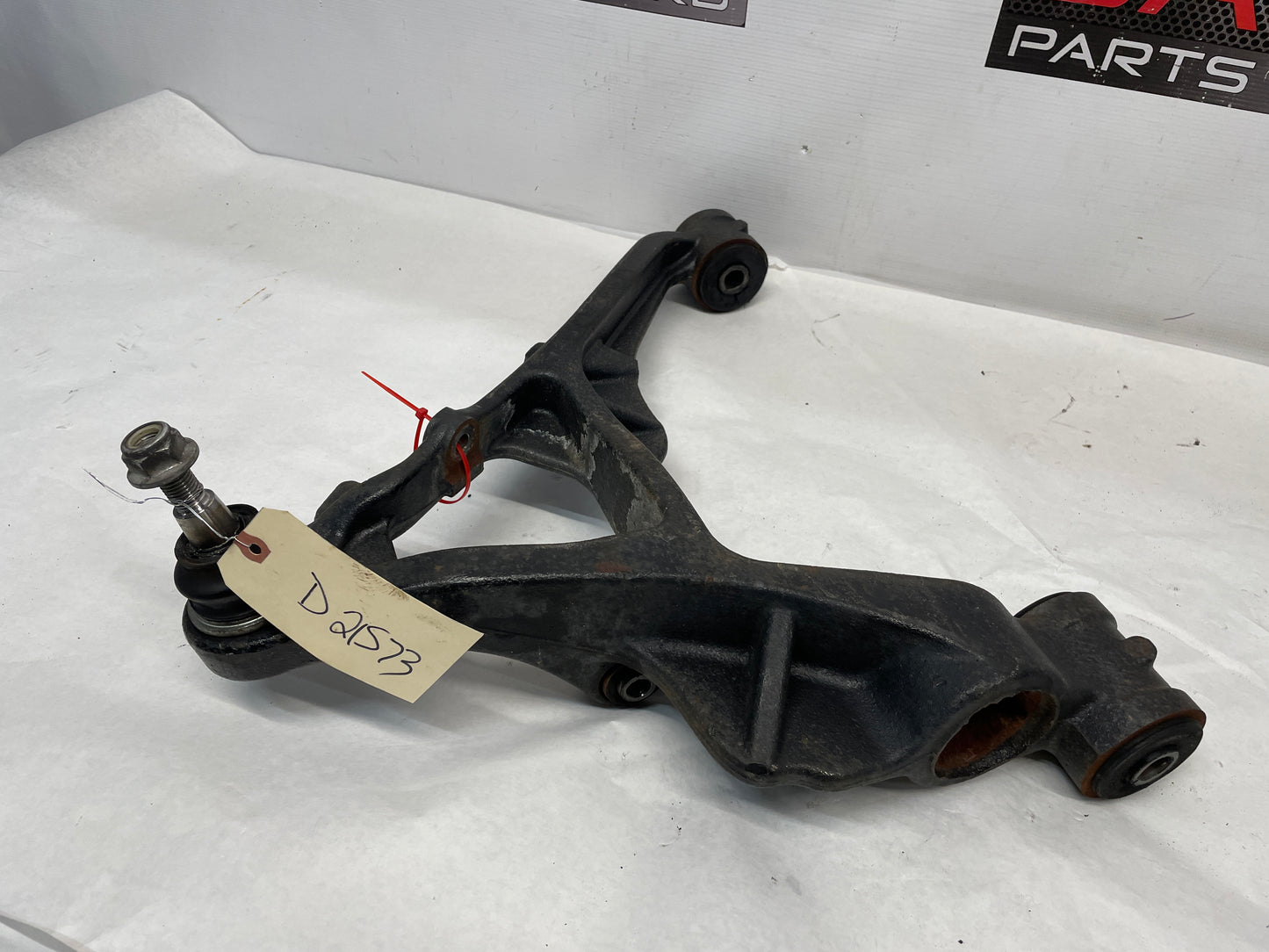 2022 GMC Sierra C2500 RH Passenger Front Lower Control Arm OEM - Day's Parts Yard