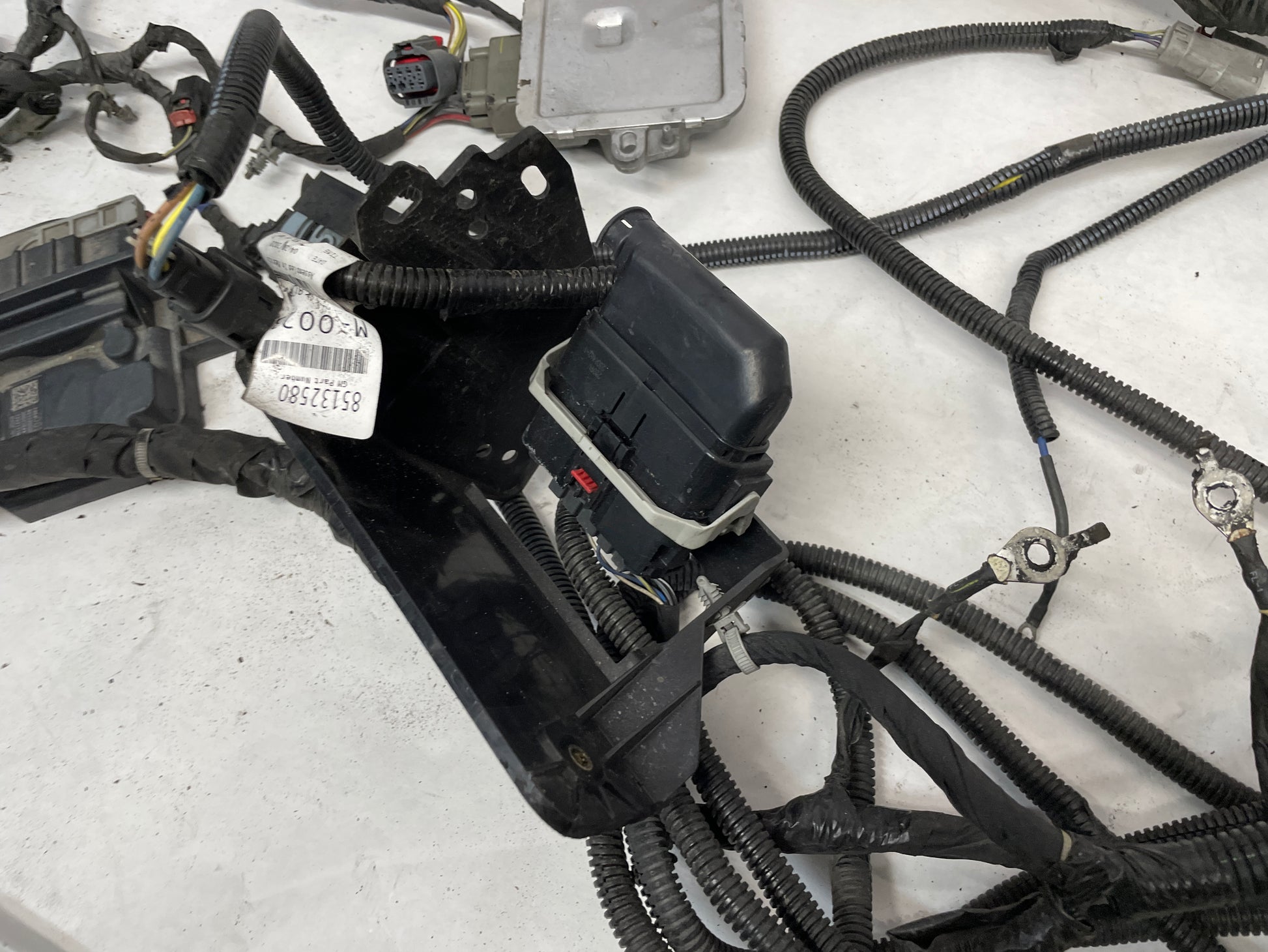 2022 GMC Sierra C2500 Chassis Frame Body Wire Wiring Harness OEM - Day's Parts Yard