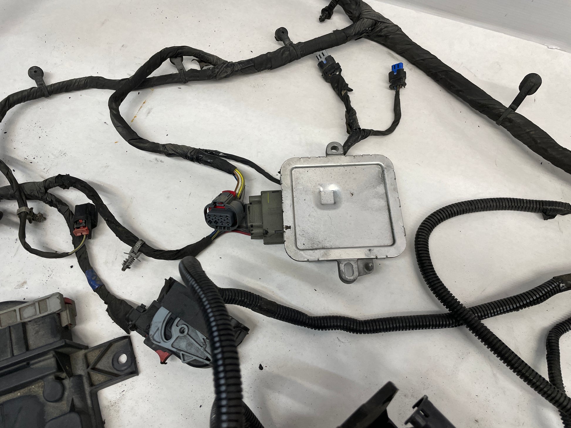 2022 GMC Sierra C2500 Chassis Frame Body Wire Wiring Harness OEM - Day's Parts Yard