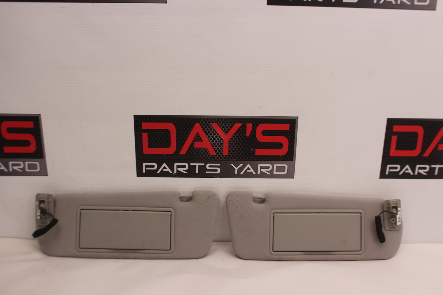 2015 Chevy SS Sedan RH & LH Sun Visor Sunvisor w/Clips OEM - Day's Parts Yard
