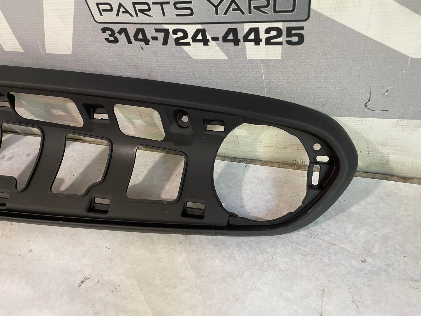 2018 Chevy Camaro ZL1 1LE Dash Board Instrument Panel Cluster Trim Bezel OEM - Day's Parts Yard