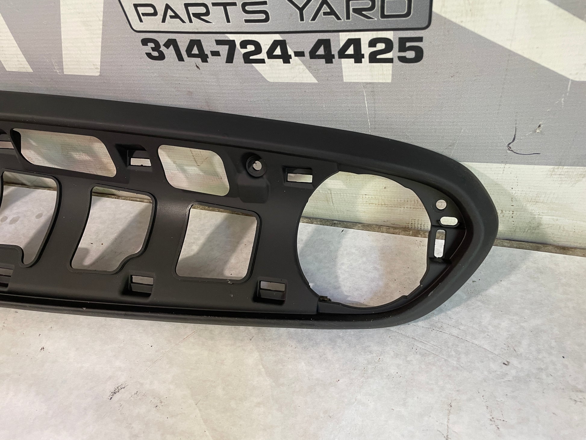 2018 Chevy Camaro ZL1 1LE Dash Board Instrument Panel Cluster Trim Bezel OEM - Day's Parts Yard