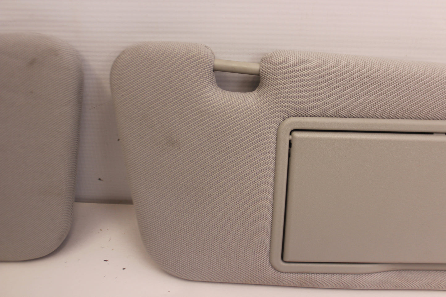 2015 Chevy SS Sedan RH & LH Sun Visor Sunvisor w/Clips OEM - Day's Parts Yard