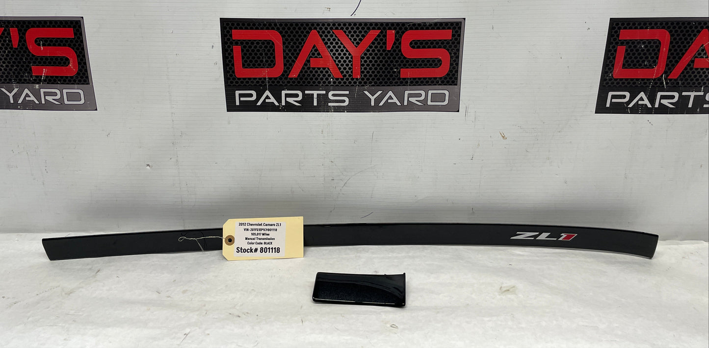 2012 Chevy Camaro ZL1 Carbon Flash Gloss Black Dash Trim Insert Molding OEM - Day's Parts Yard
