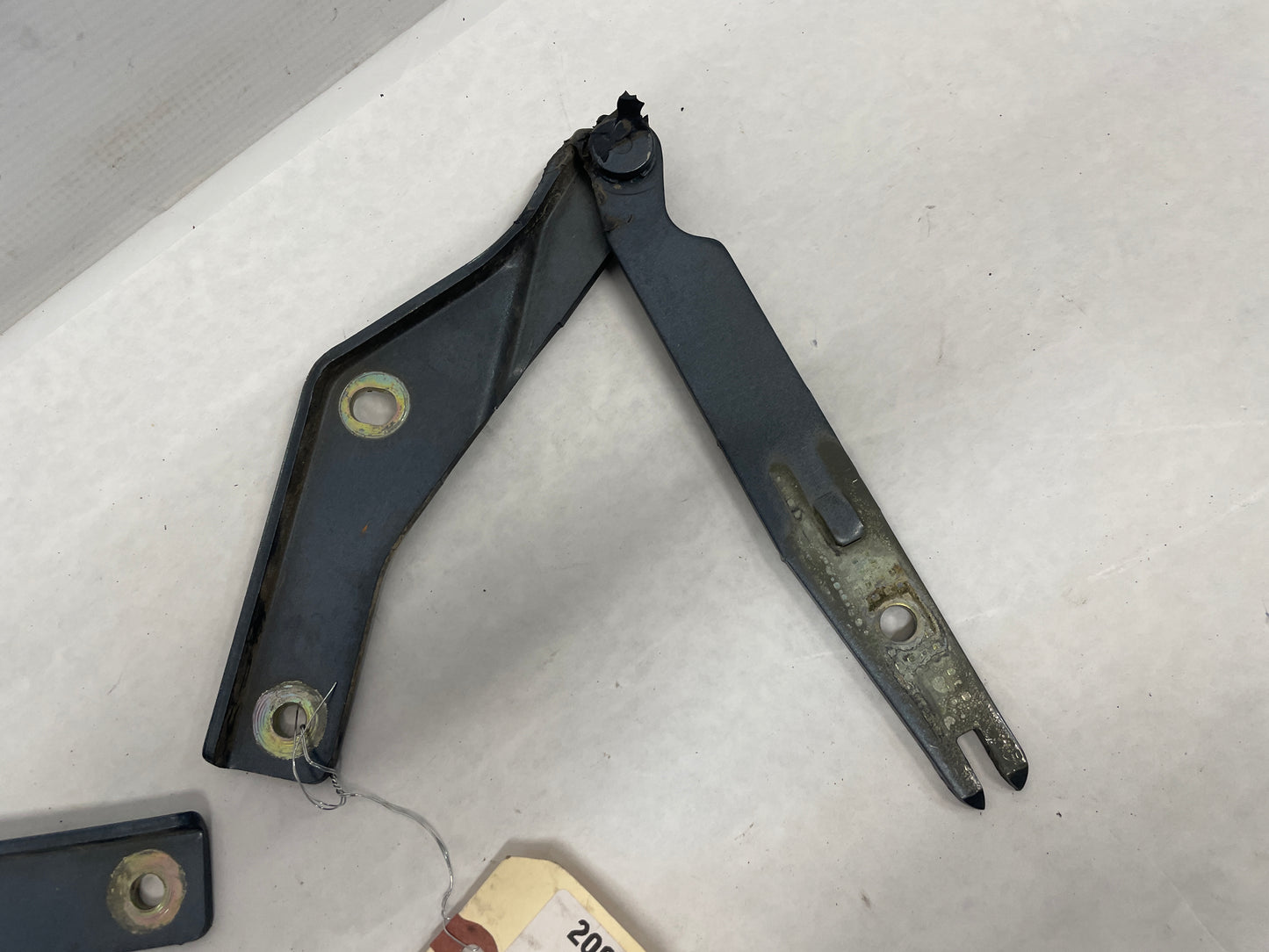2005 Pontiac GTO RH & LH Hood Hinges Set OEM