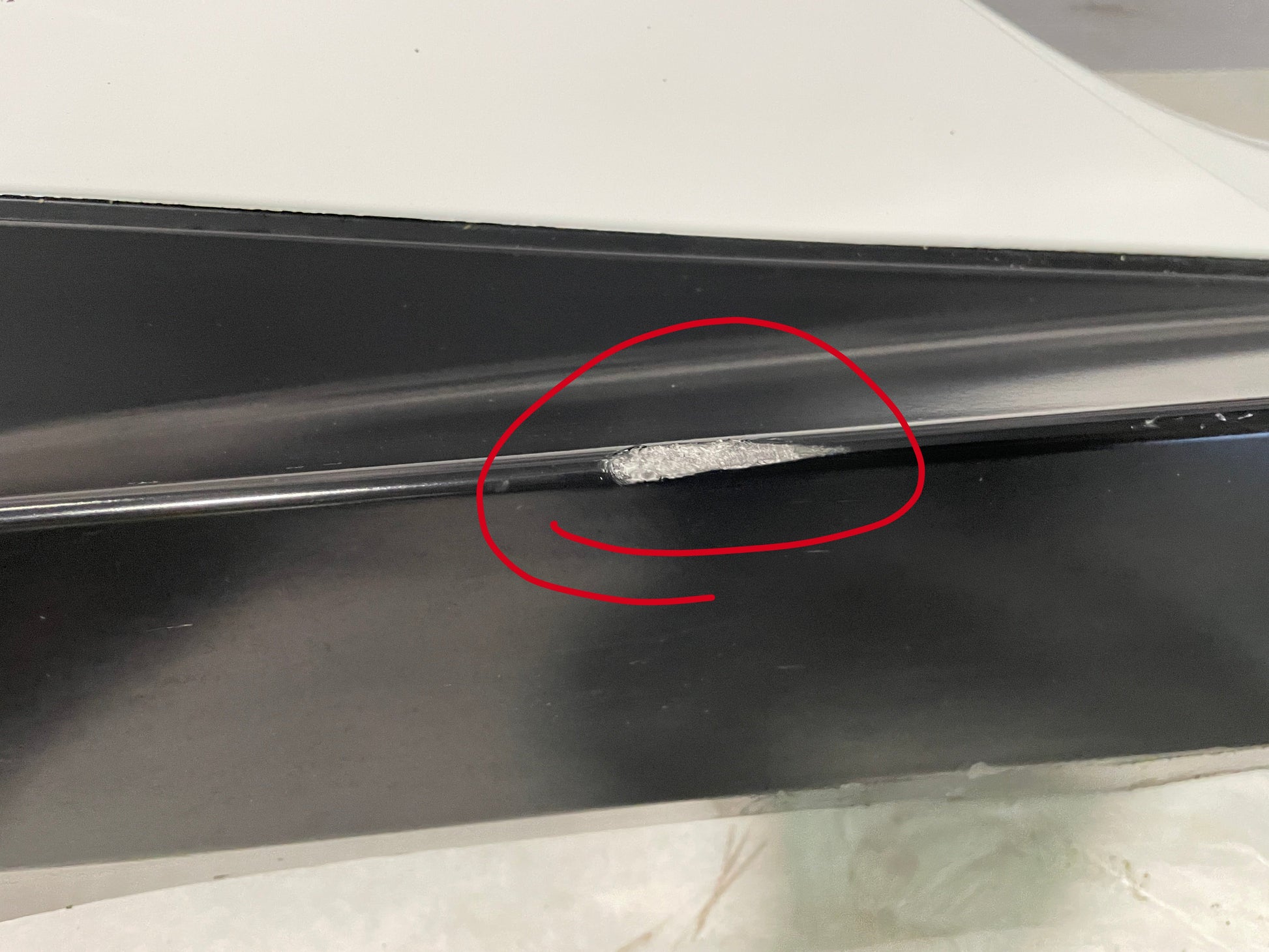 2018 Chevy Camaro ZL1 1LE RH Passenger Rocker Molding OEM - Day's Parts Yard