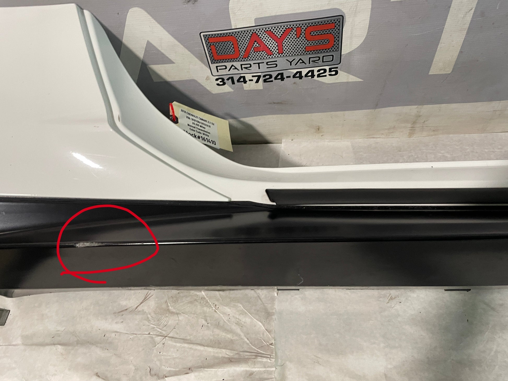 2018 Chevy Camaro ZL1 1LE RH Passenger Rocker Molding OEM - Day's Parts Yard