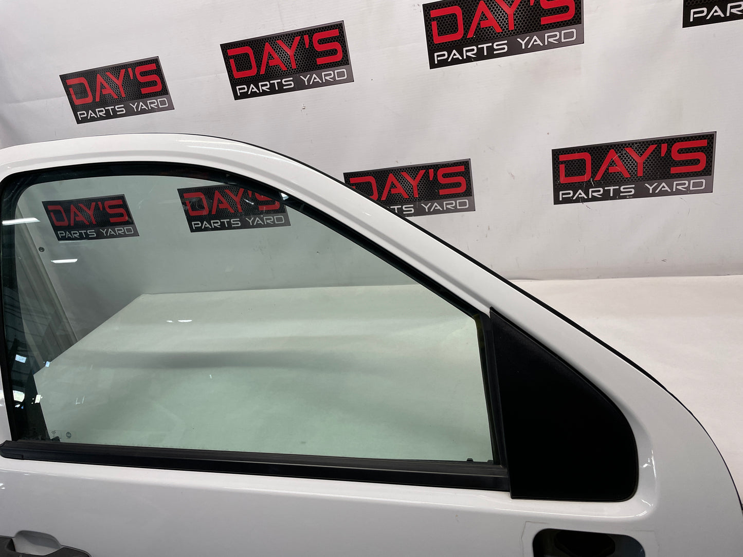 2022 GMC Sierra C2500 Front RH Passenger Standard Single Cab Door OEM - Day's Parts Yard