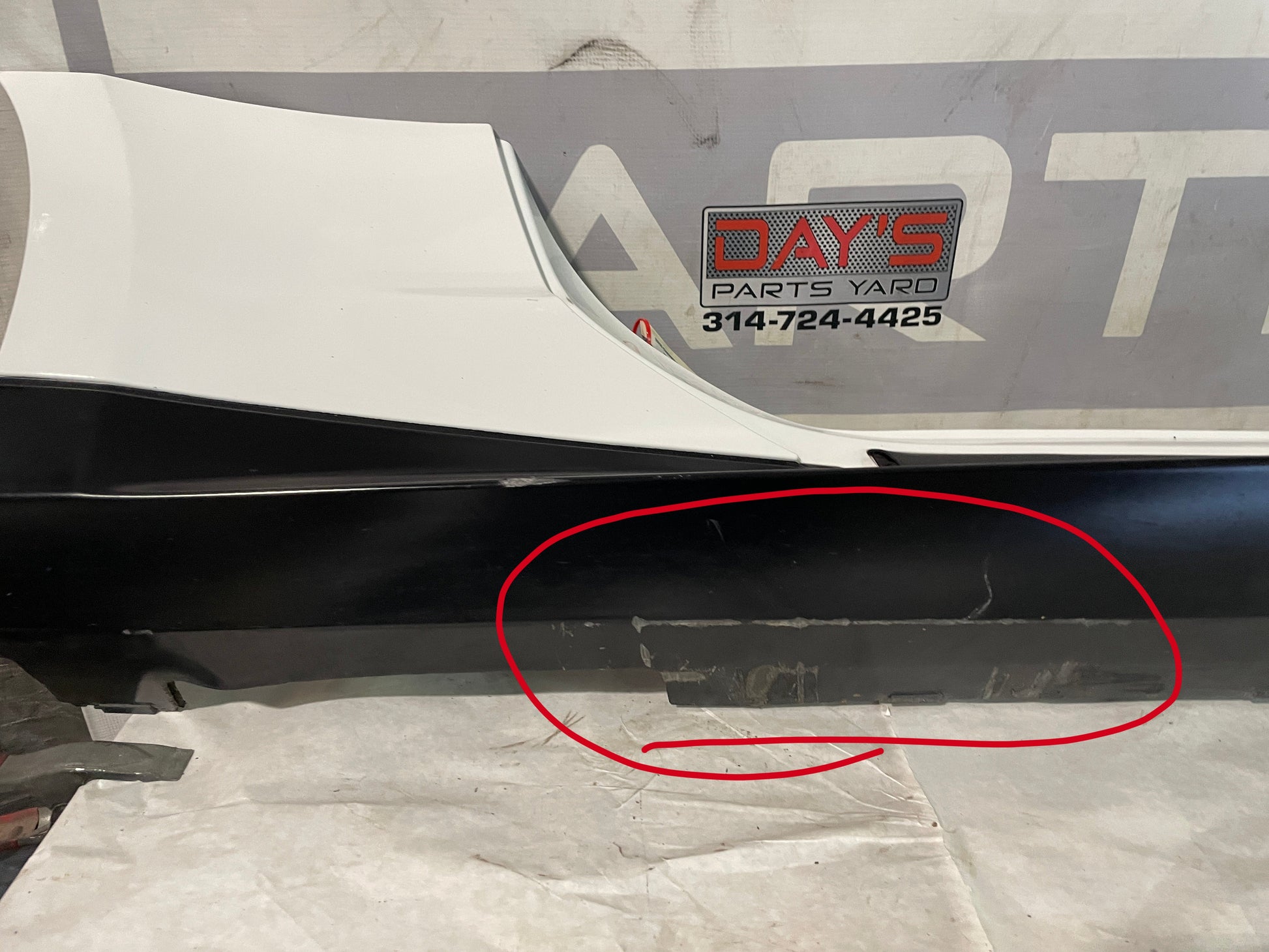 2018 Chevy Camaro ZL1 1LE RH Passenger Rocker Molding OEM - Day's Parts Yard