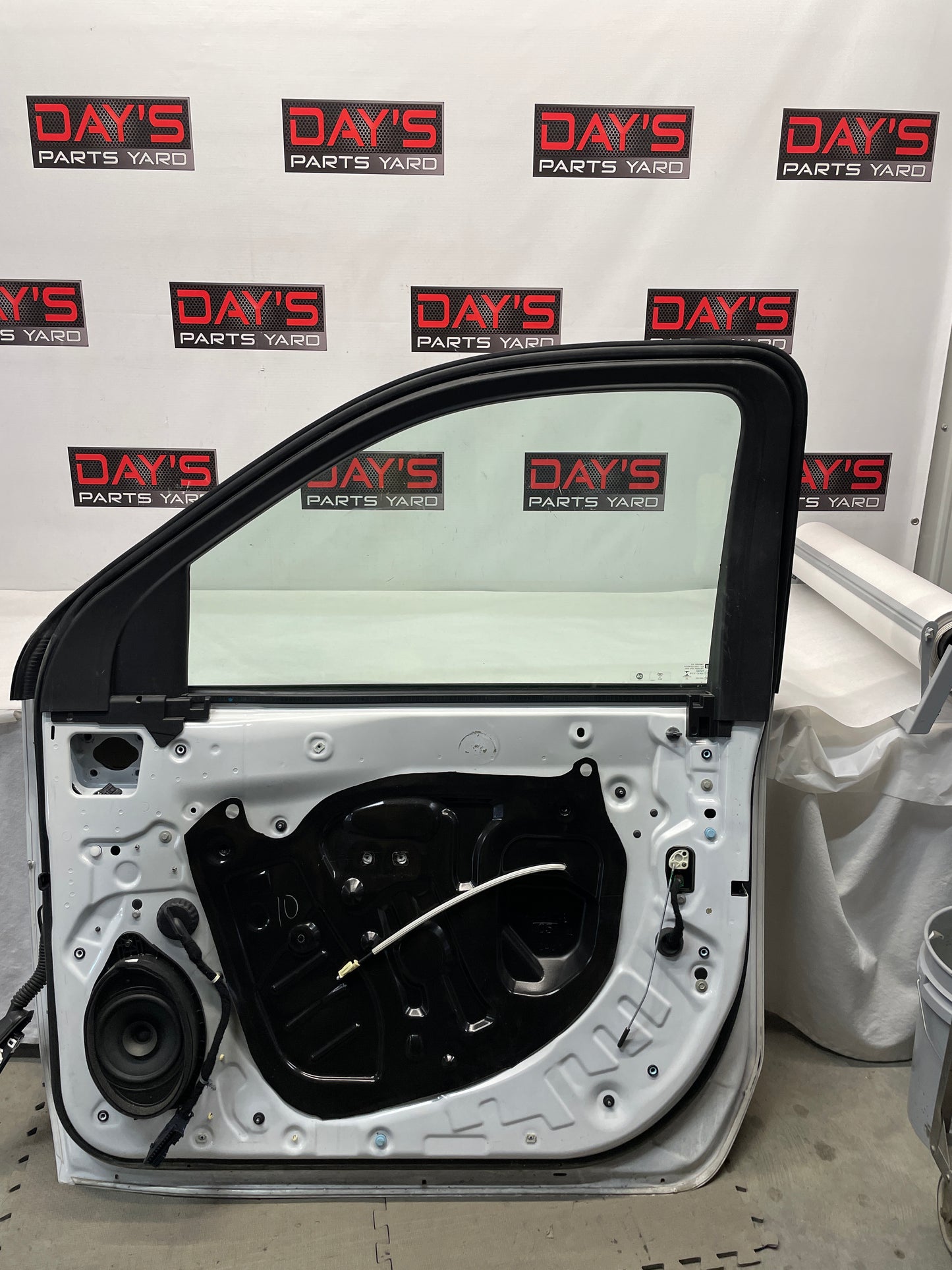 2022 GMC Sierra C2500 Front RH Passenger Standard Single Cab Door OEM - Day's Parts Yard