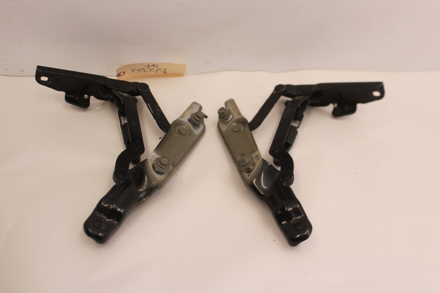 2015 Chevy SS Sedan Trunk Lid Hinges RH LH Set OEM - Day's Parts Yard