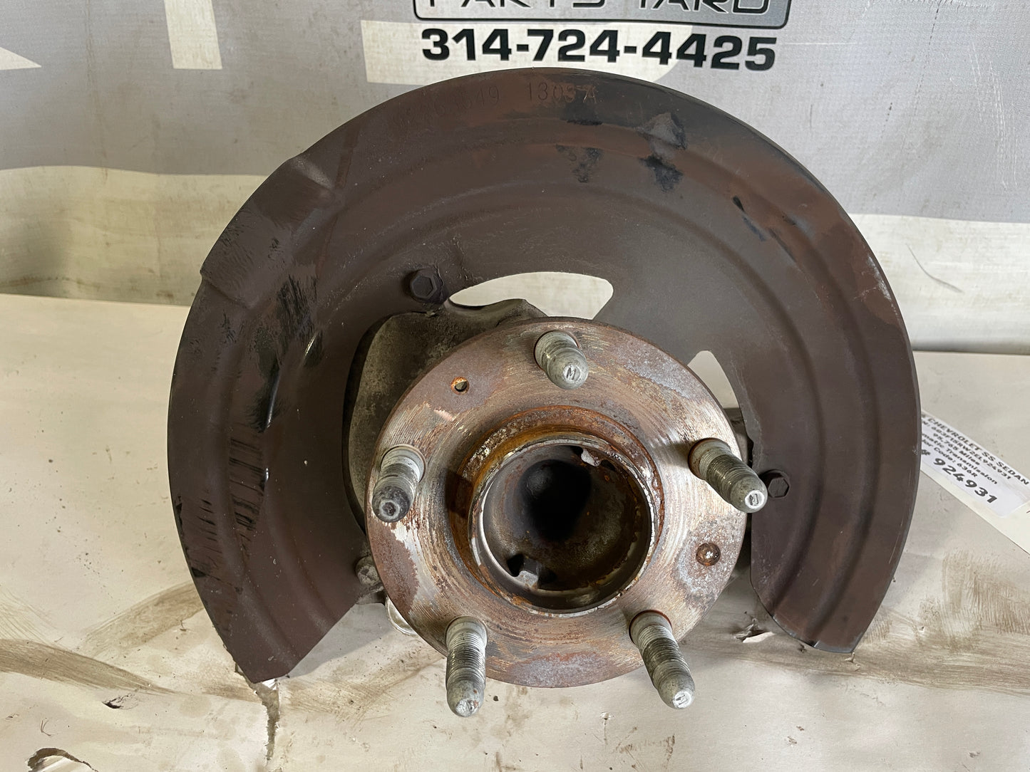 2014 Chevy SS Sedan Front LH Driver Spindle Knuckle Hub Assembly OEM - Day's Parts Yard